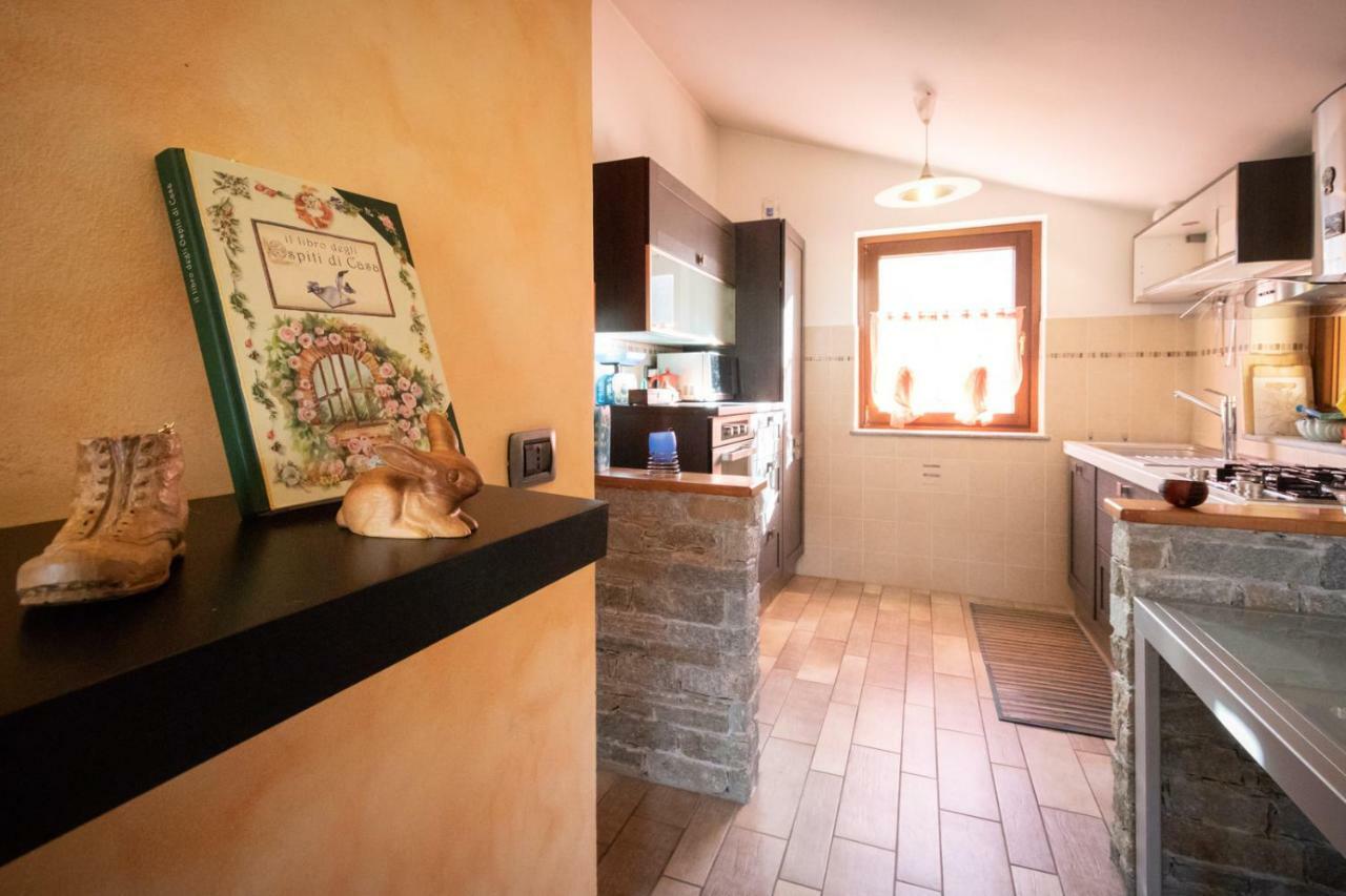 Apartamento Casa Di Tia Aosta Exterior foto